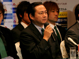 09press_conference_02