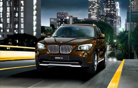 2012 シーズンチケット購入者対象「BMW X1 sDrive18iモニター