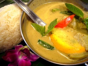 16_puenthaifood_greencurry