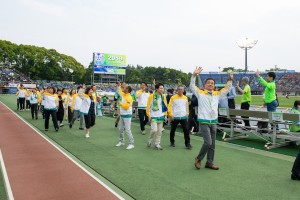 0512_banner_walk_3